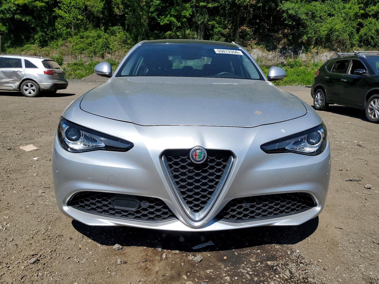 2019 Alfa Romeo Giulia - Фото 5