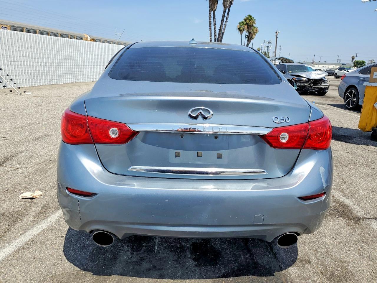 2015 Infiniti Q50 Premium - Image 6