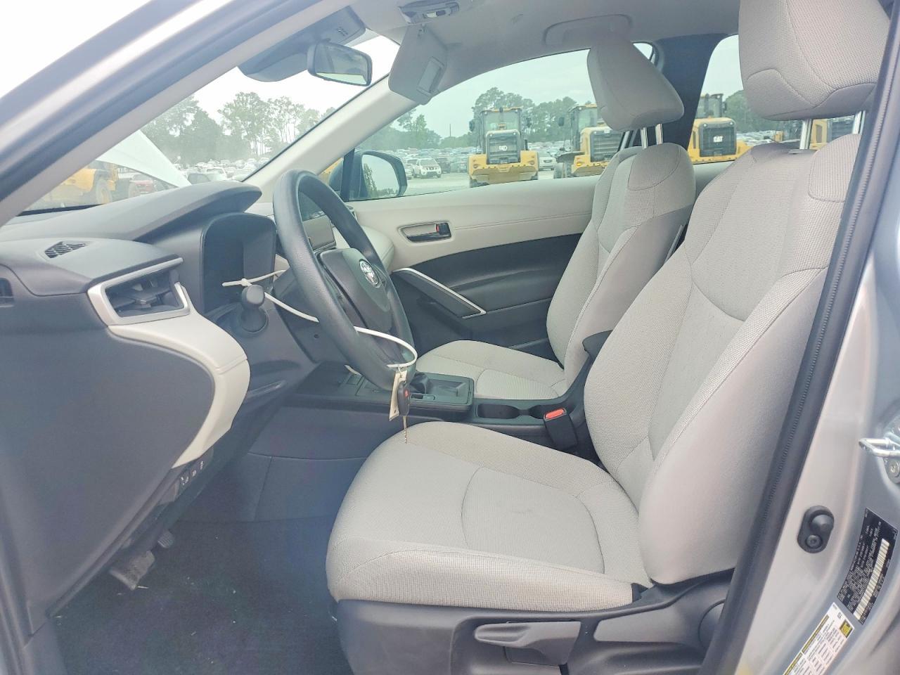 2026 Toyota Corolla Cross L - Фото 7