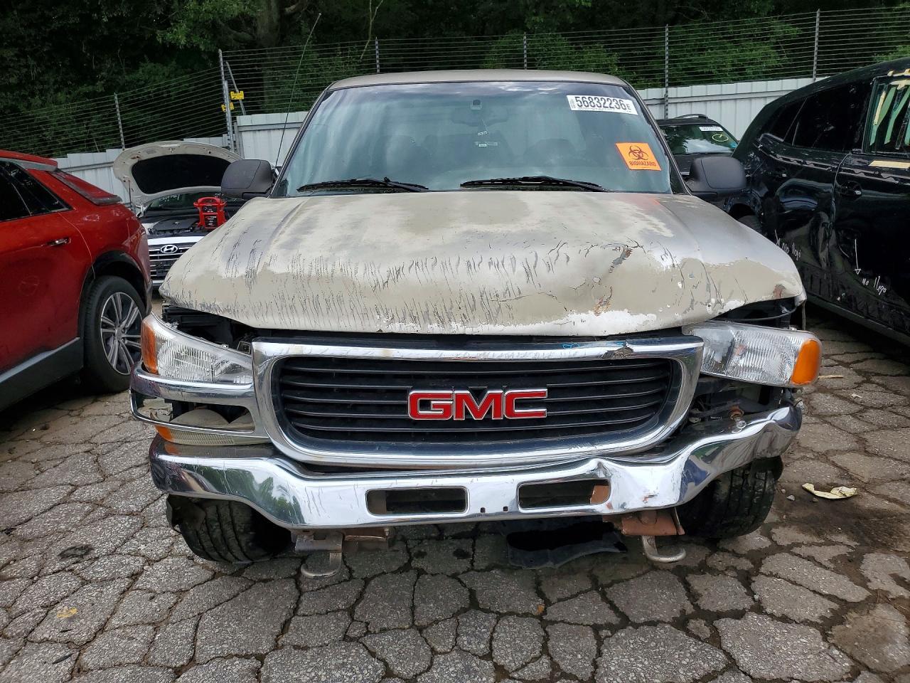2003 GMC New Sierra C1500 - Фото 5