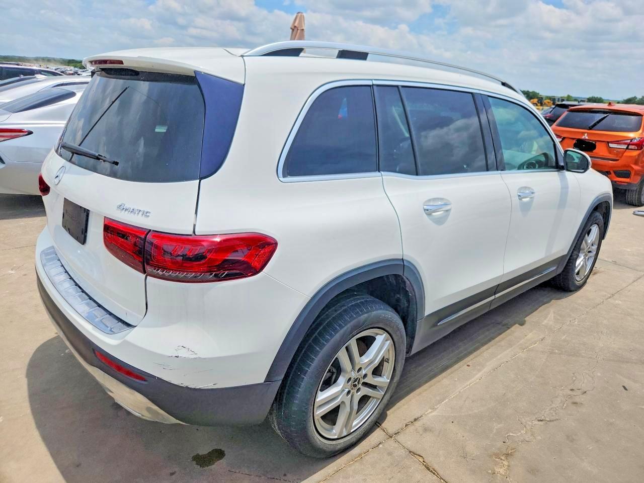 2021 Mercedes-Benz Glb 250 4Matic - Image 3