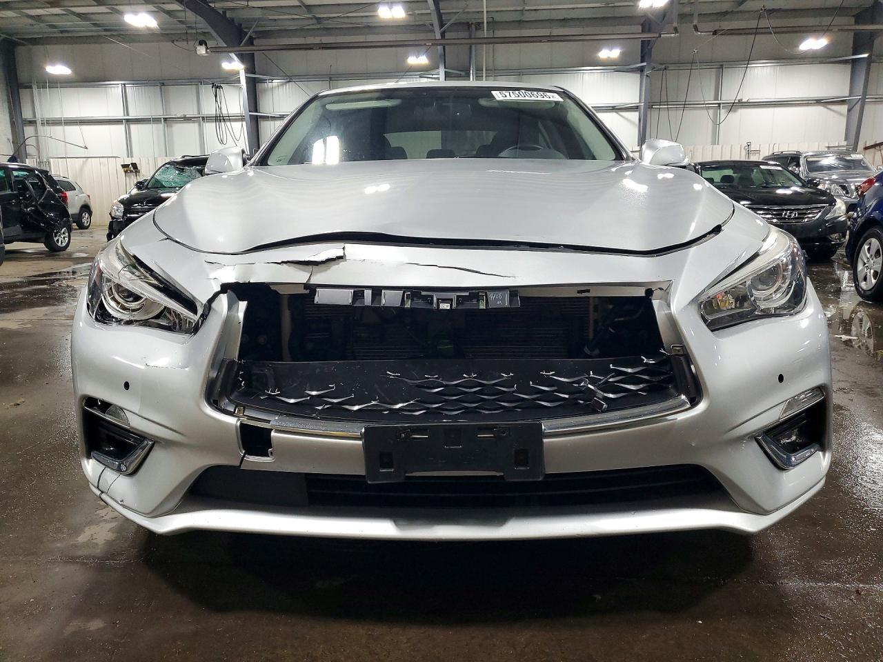 2018 Infiniti Q50 3.0T Luxe - Фото 5