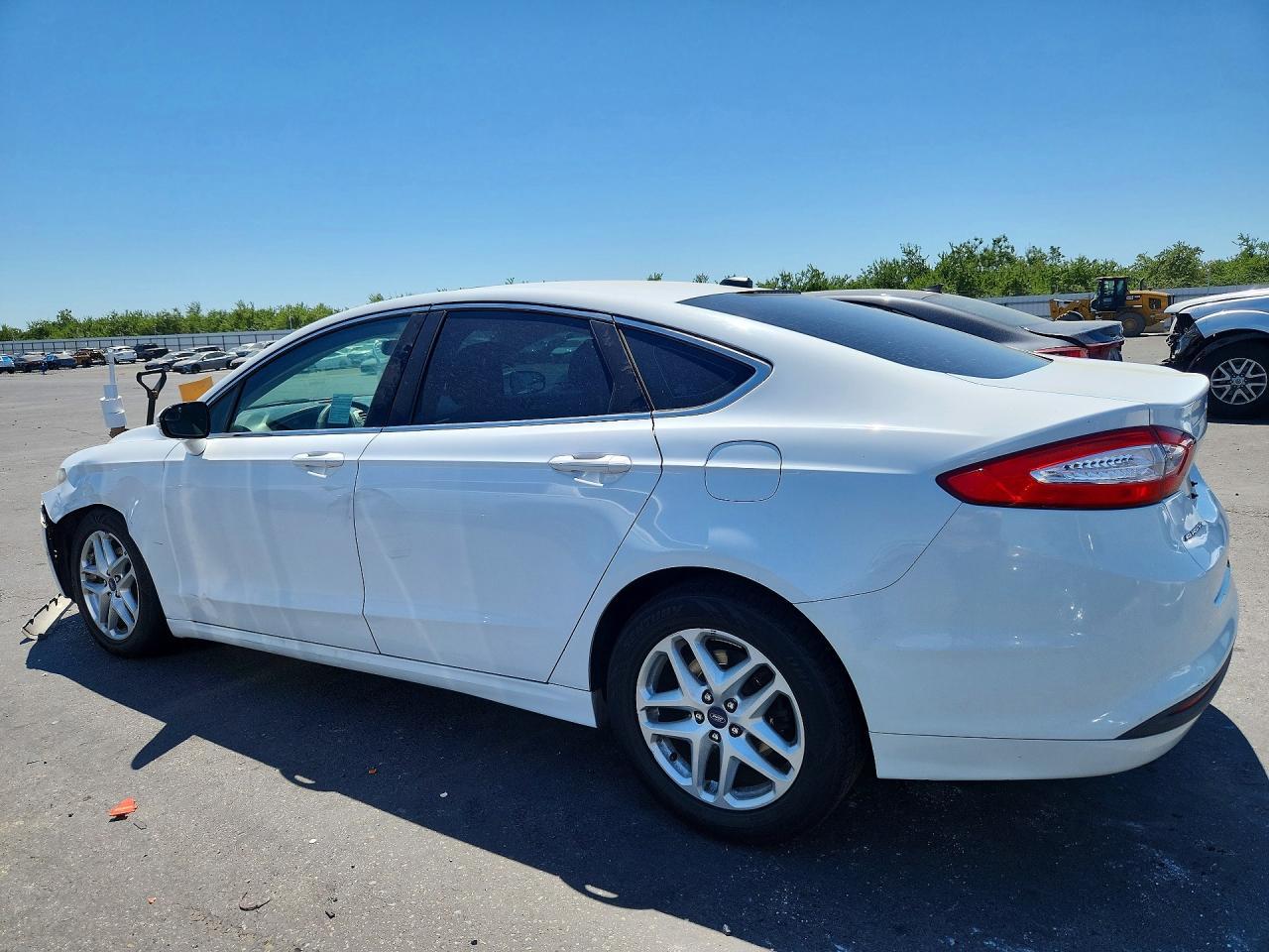 2014 Ford Fusion Se - Фото 2