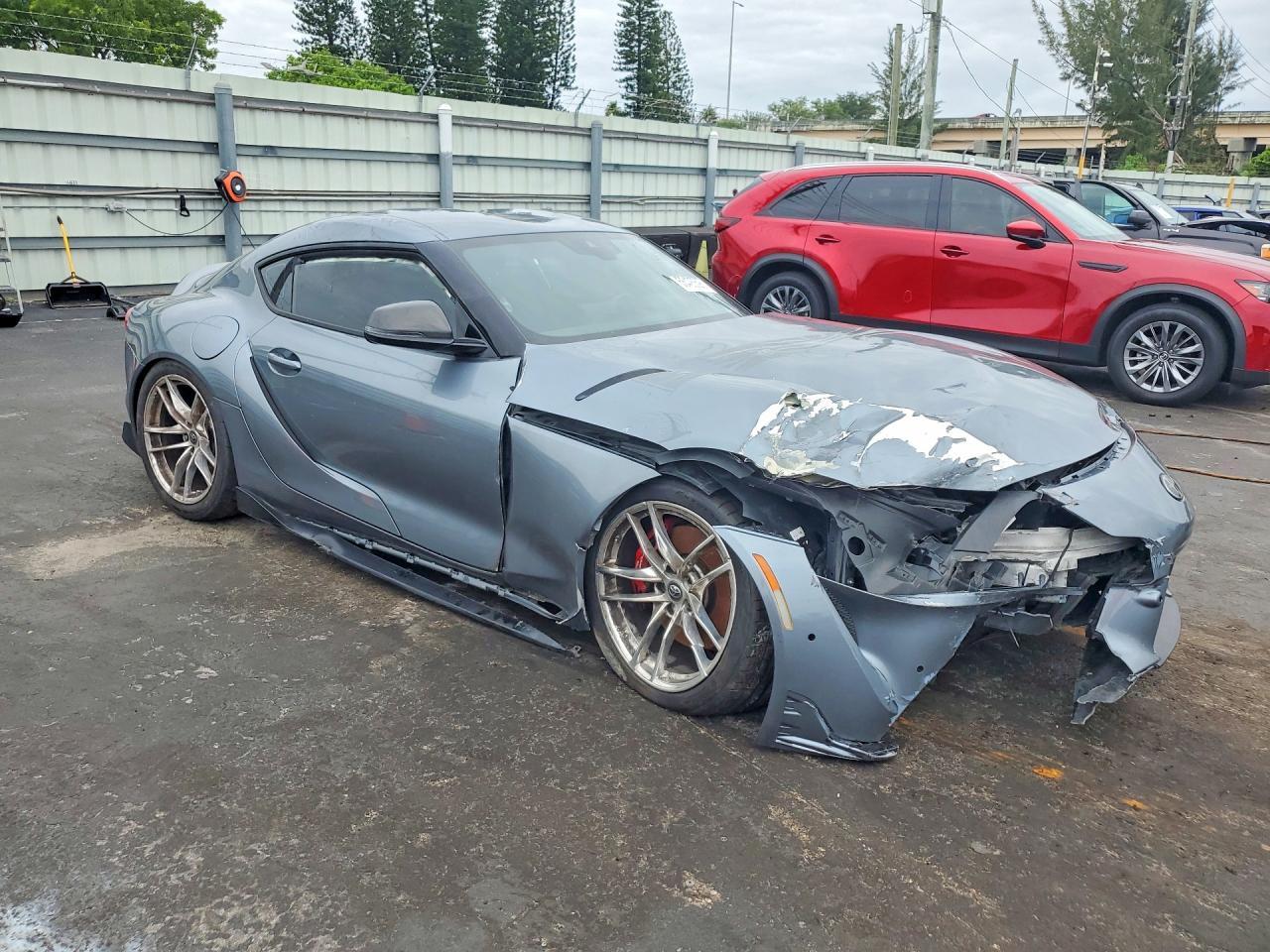 2022 Toyota Gr Supra 3.0 Premium - Image 4