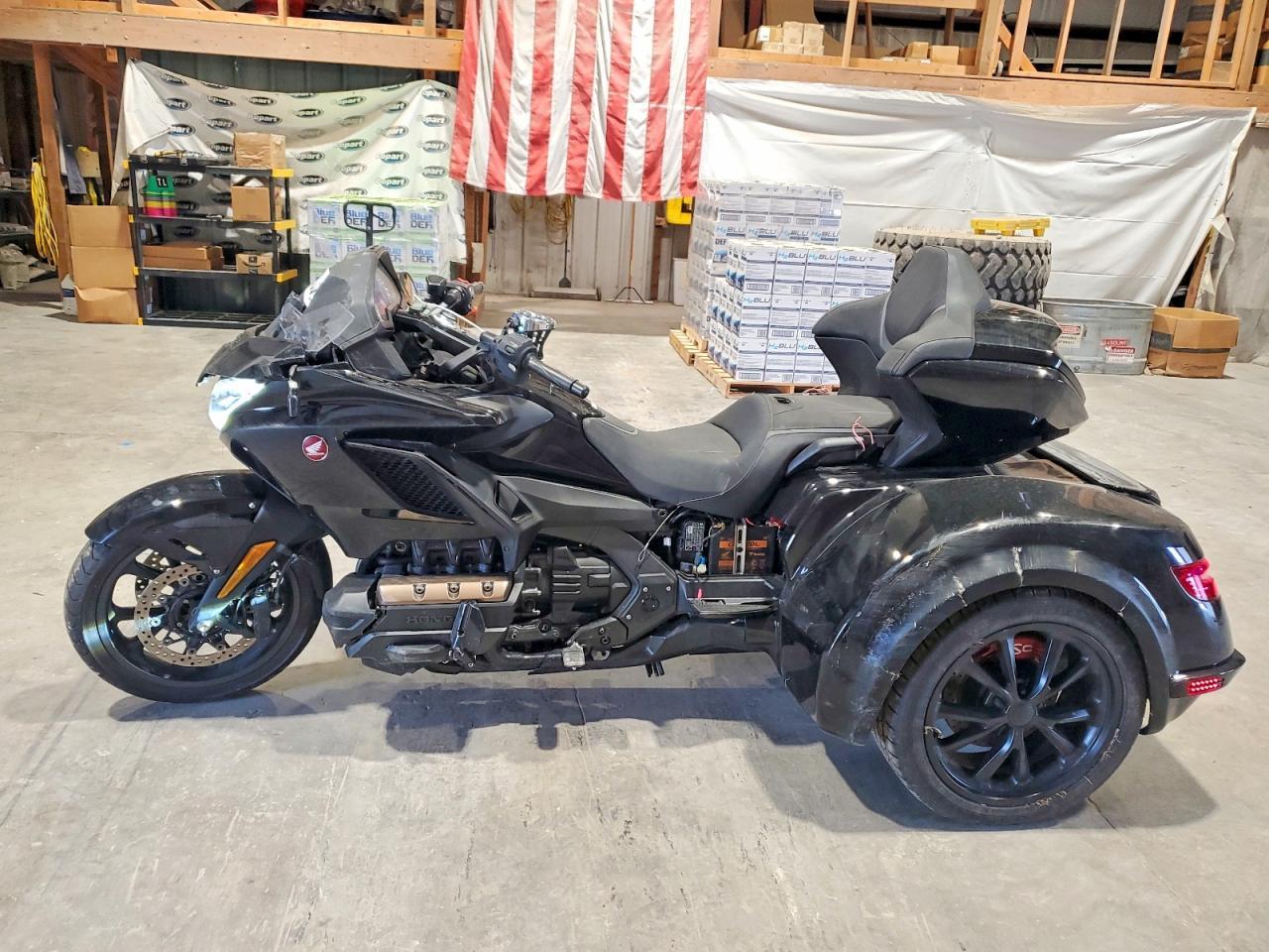 2023 Honda Gl1800 D - Фото 3