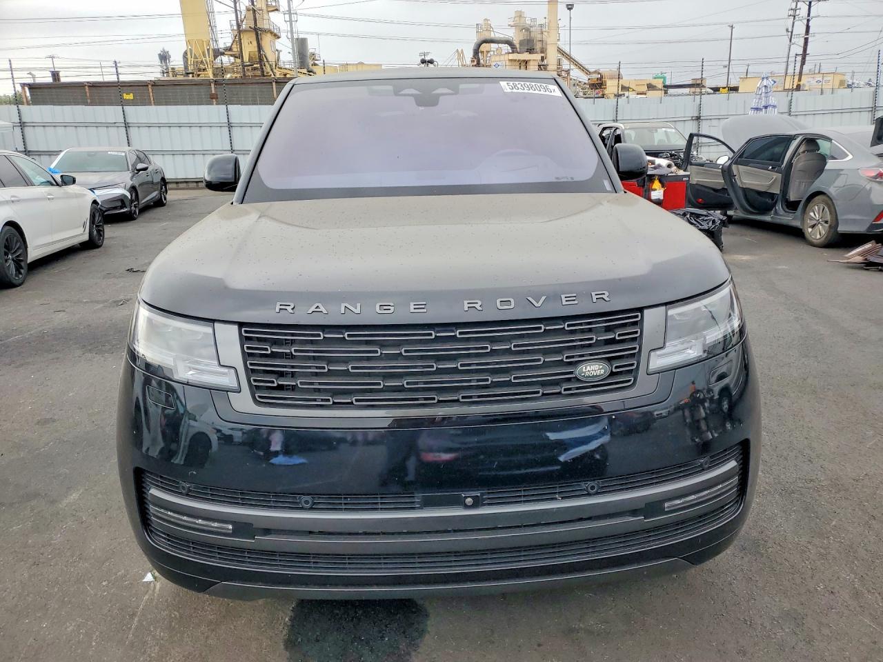 2023 Land Rover Range Rover Se - Image 5