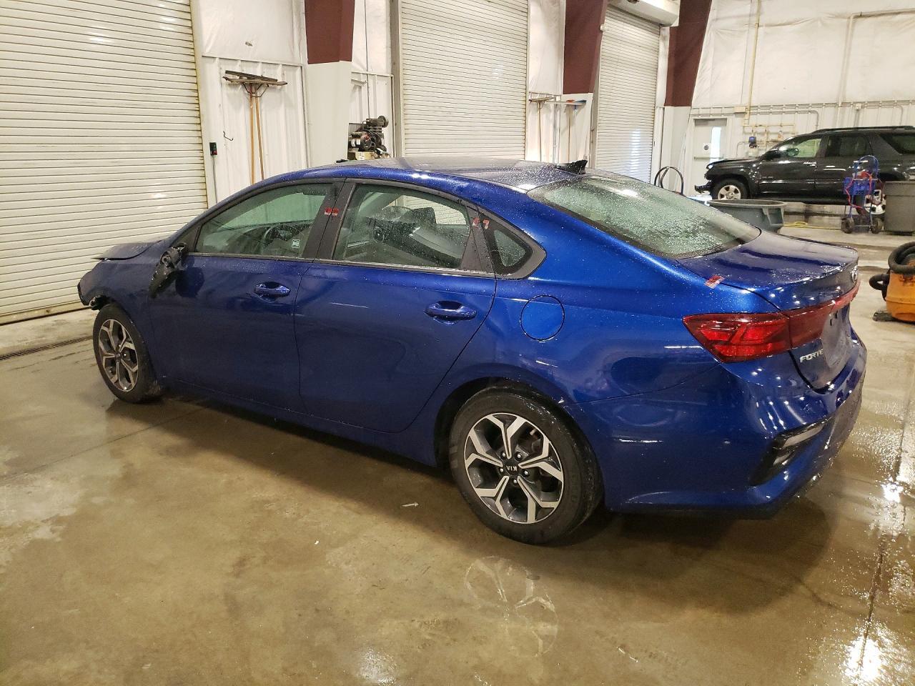 2020 Kia Forte Lxs - Фото 2