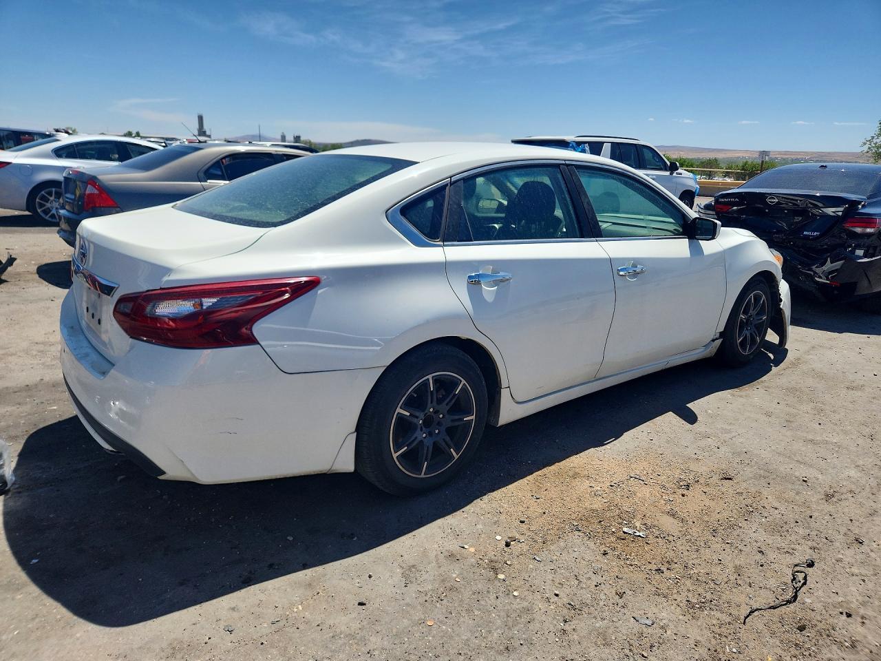 2018 Nissan Altima 2.5 S - Фото 3