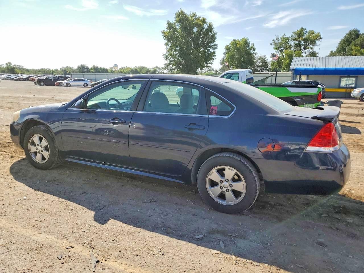 2010 Chevrolet Impala Lt - Фото 2