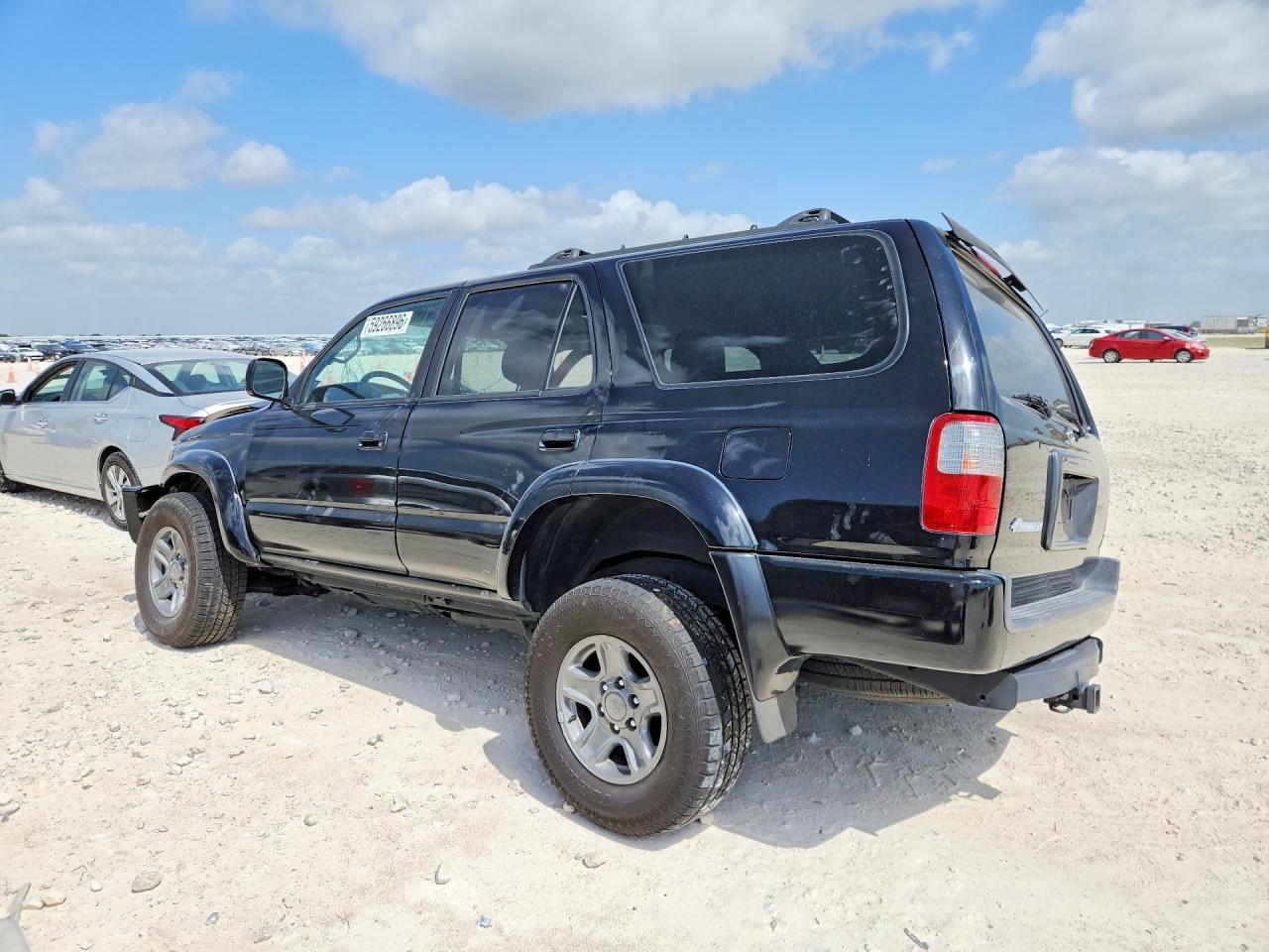 2000 Toyota 4Runner Sr5 - Image 2