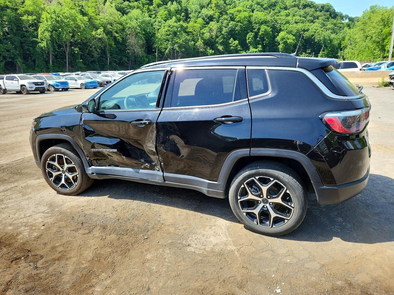 2025 Jeep Compass Limited - Фото 2