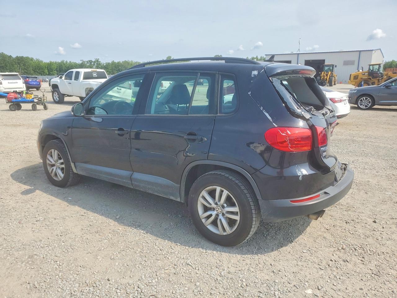 2017 Volkswagen Tiguan S - Image 2
