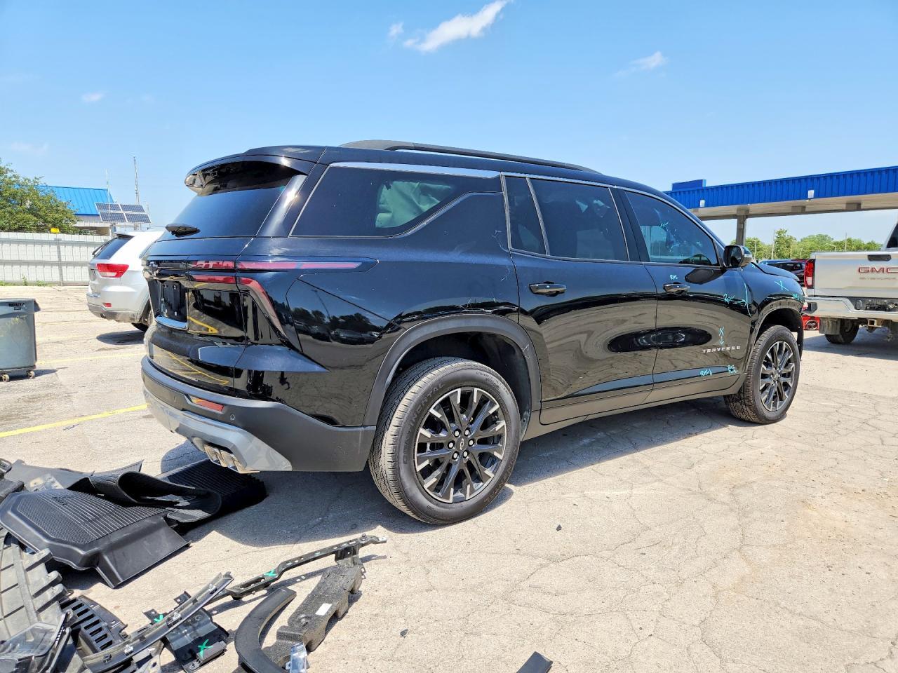 2026 Chevrolet Traverse Lt - Фото 3