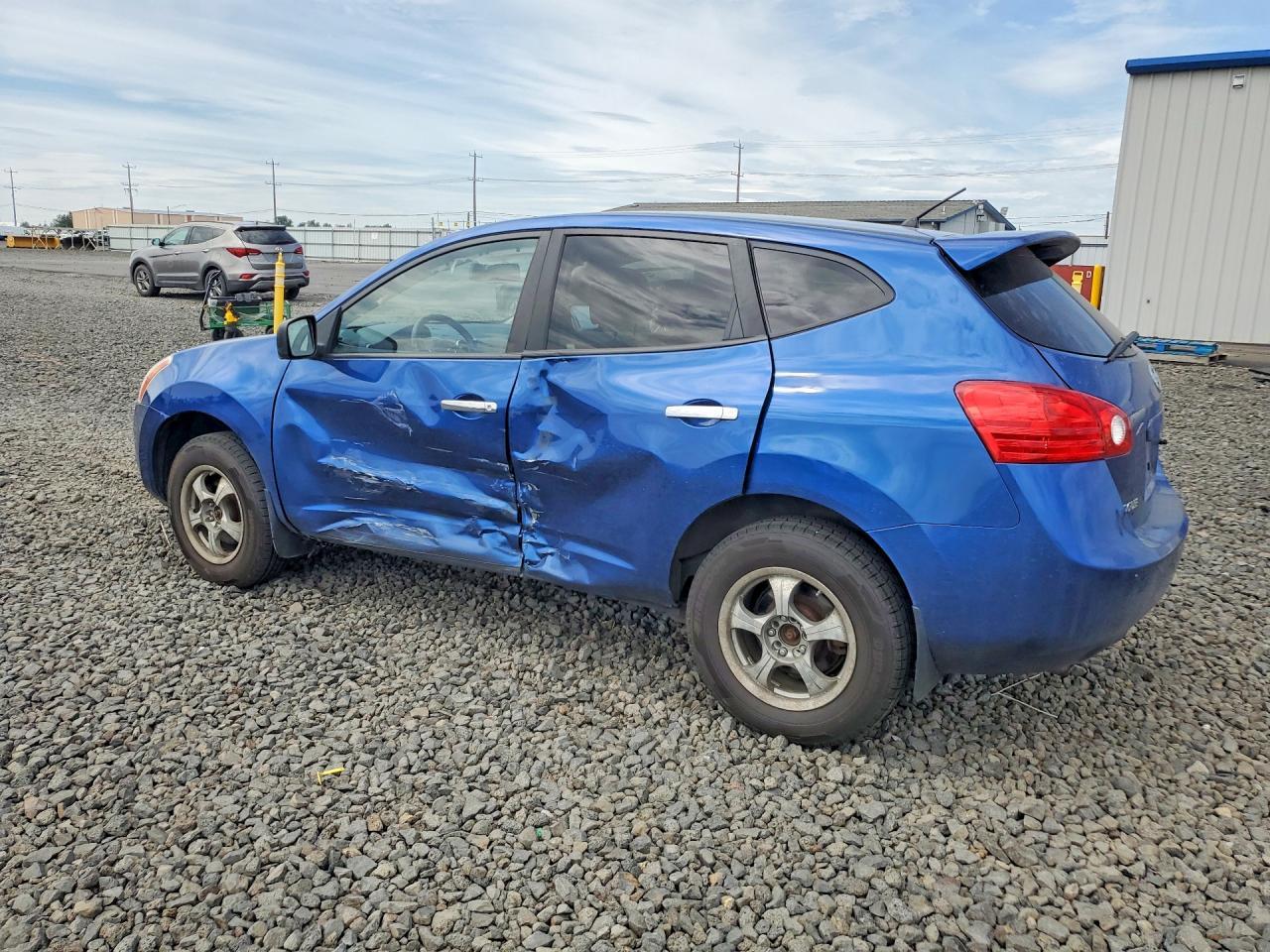 2010 Nissan Rogue S - Фото 2