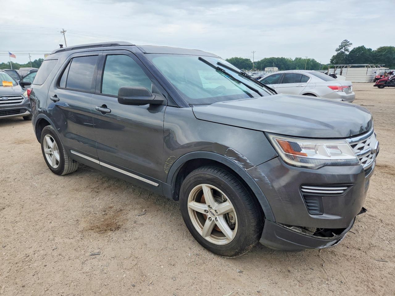 2019 Ford Explorer Xlt - Фото 4