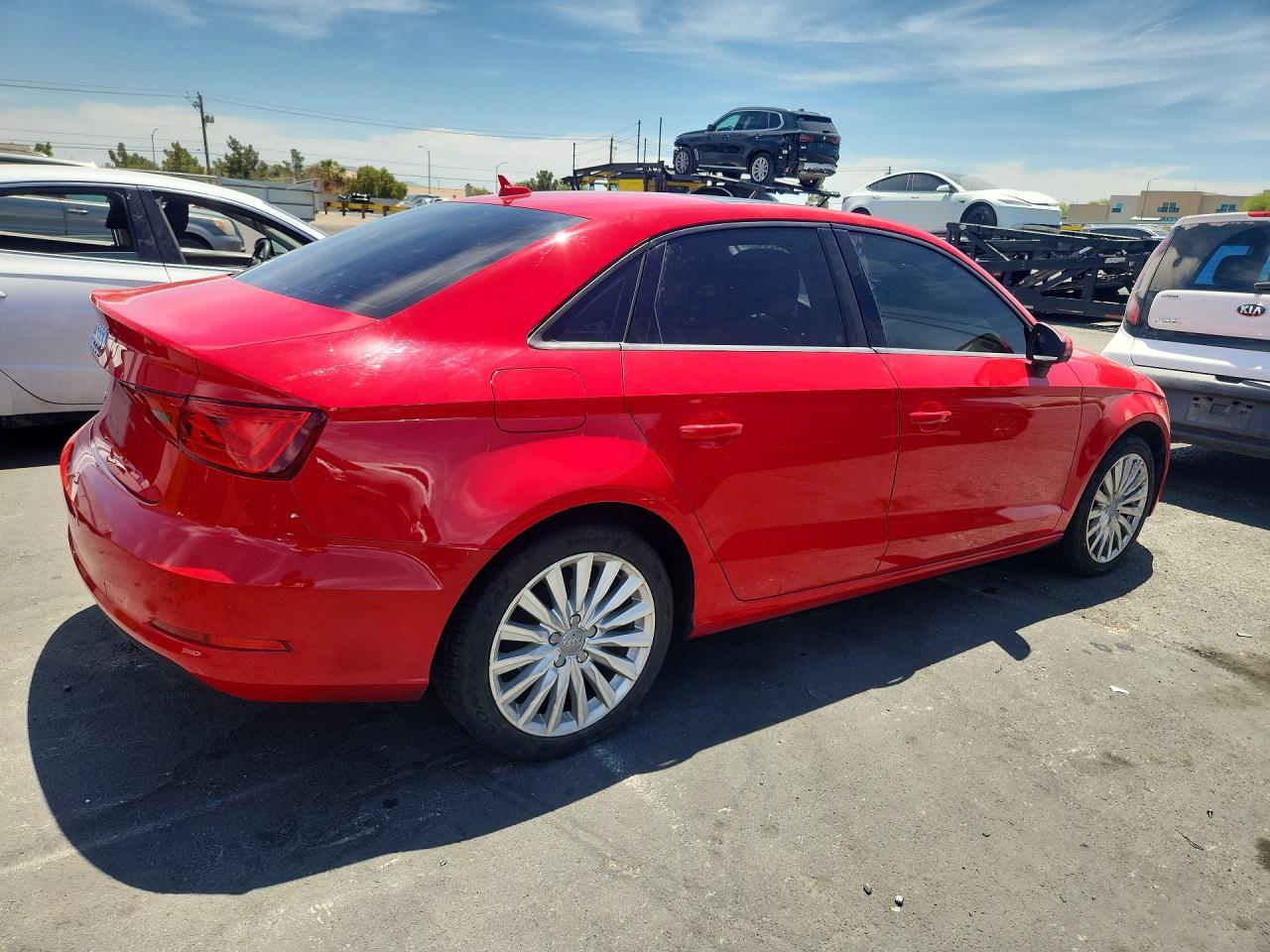 2016 Audi A3 Premium - Фото 3