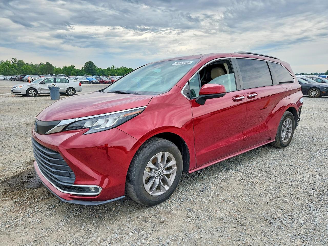 2022 Toyota Sienna Xle
