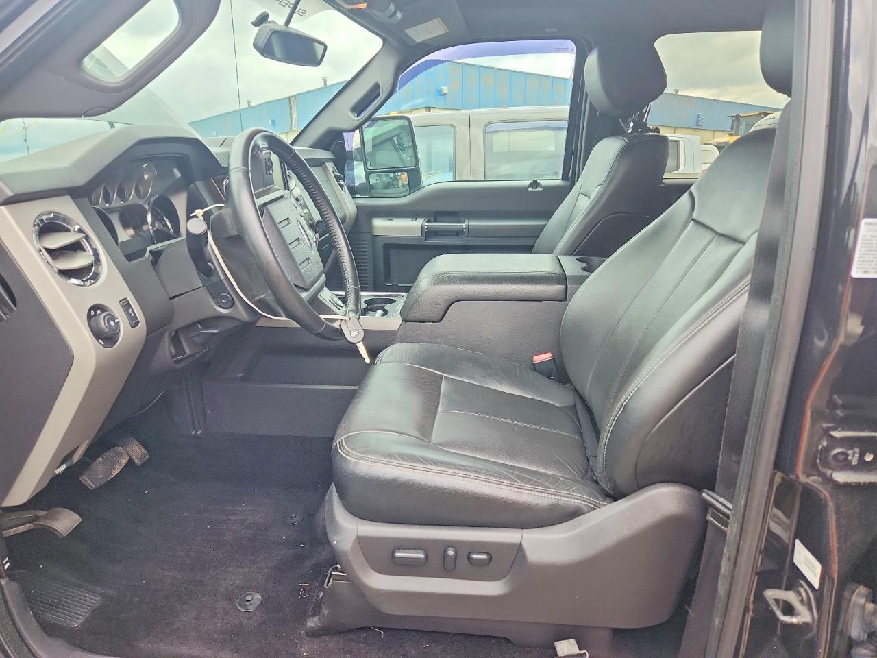 2015 Ford F350 Super Duty - Image 7