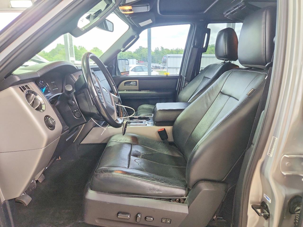 2016 Ford Expedition Limited - Image 7