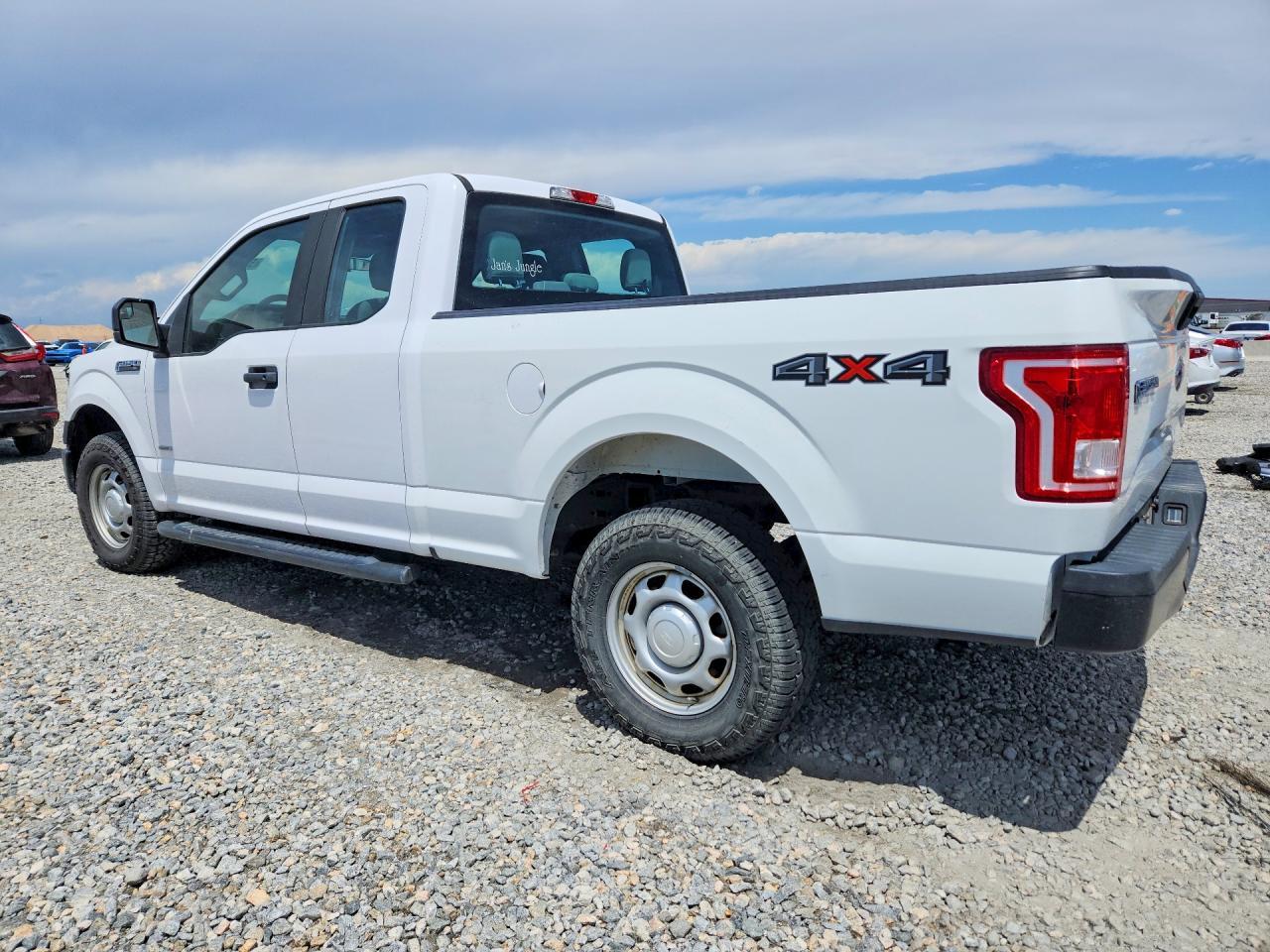 2015 Ford F150 Super Cab - Фото 2