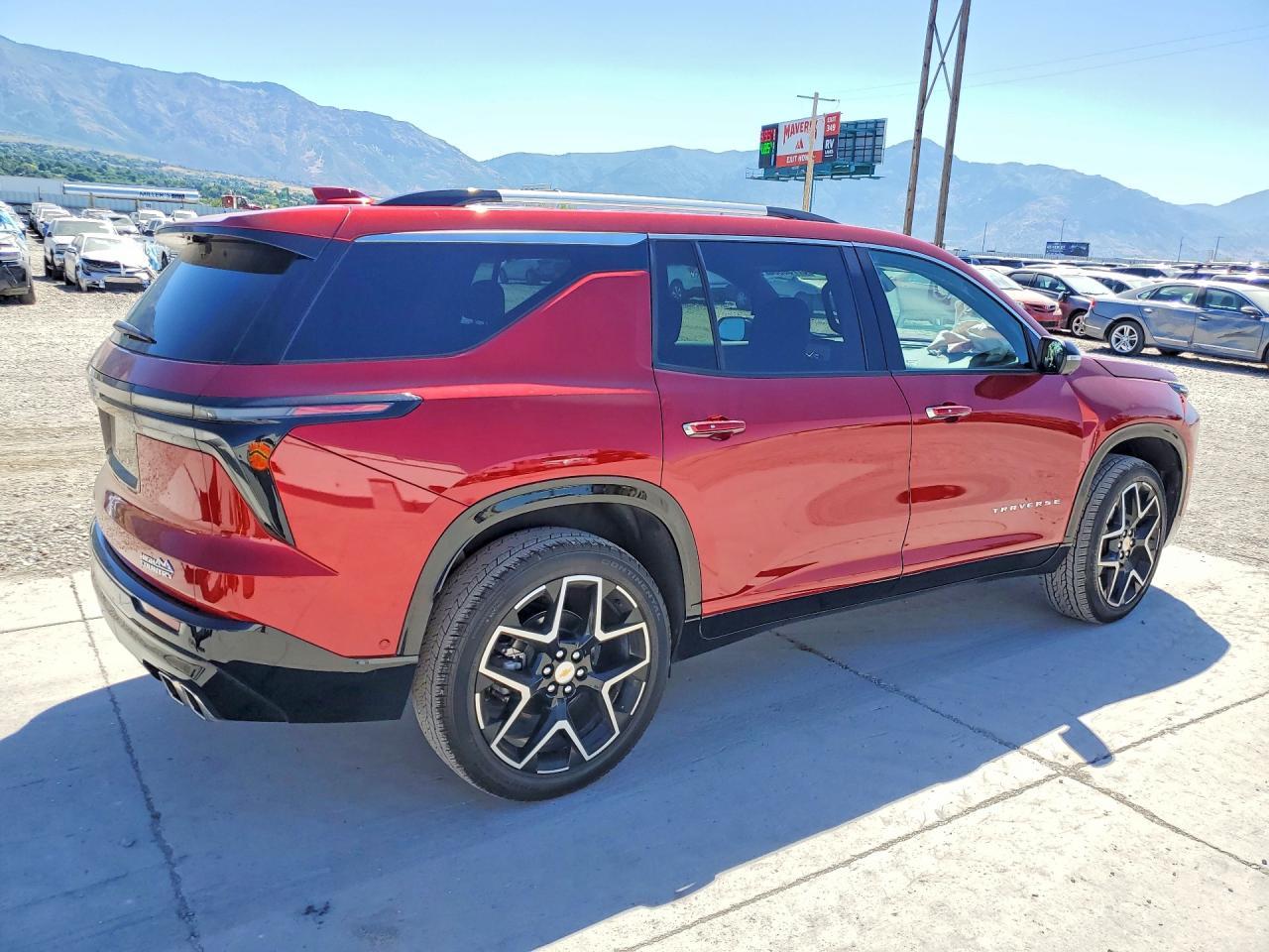 2026 Chevrolet Traverse High Country - Фото 3