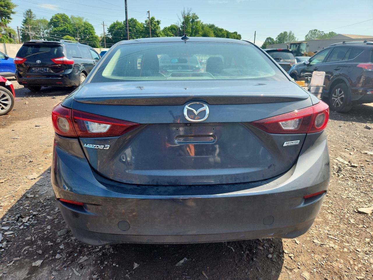 2015 Mazda 3 Grand Touring - Image 6