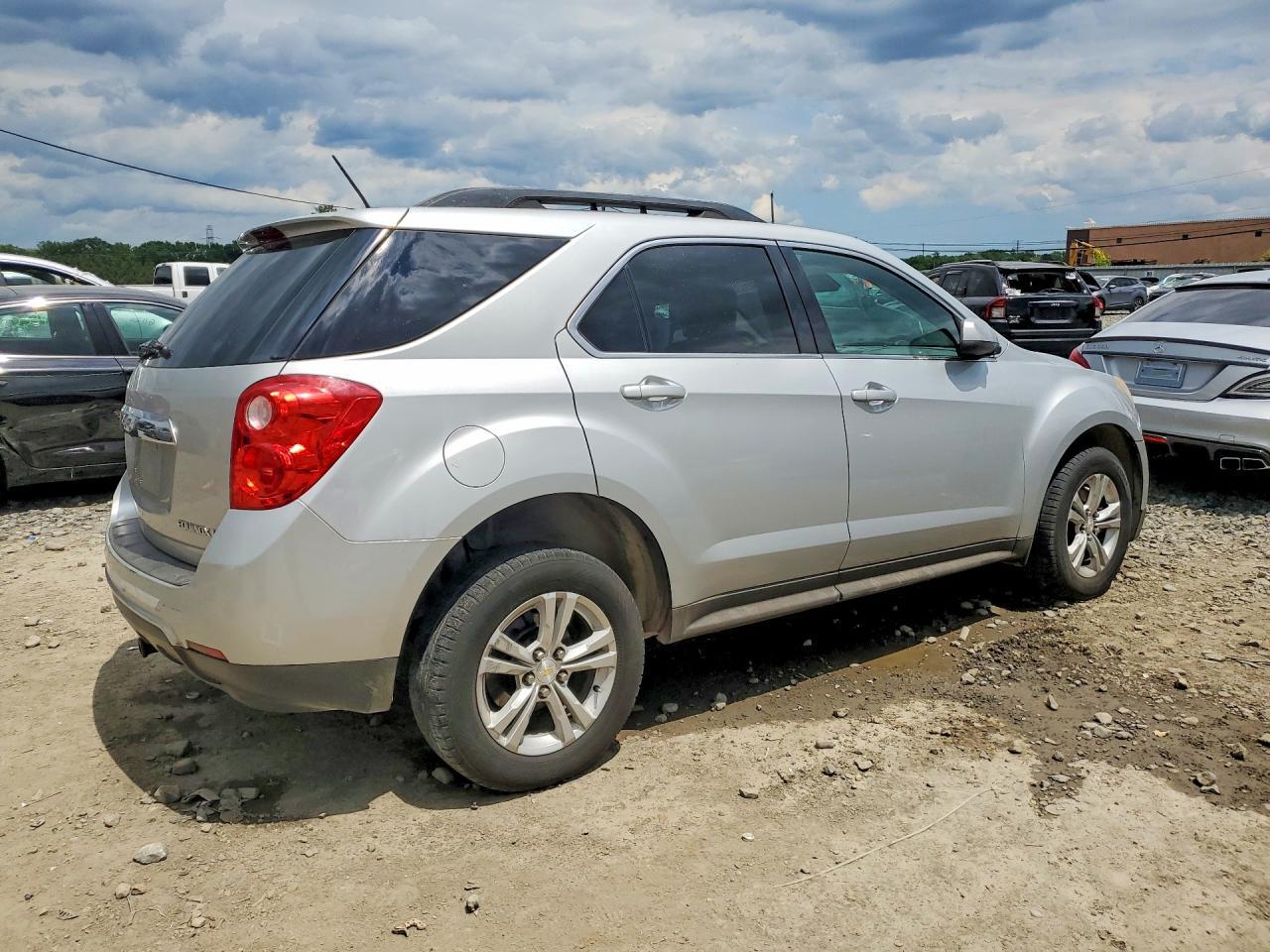 2015 Chevrolet Equinox Lt - Image 3