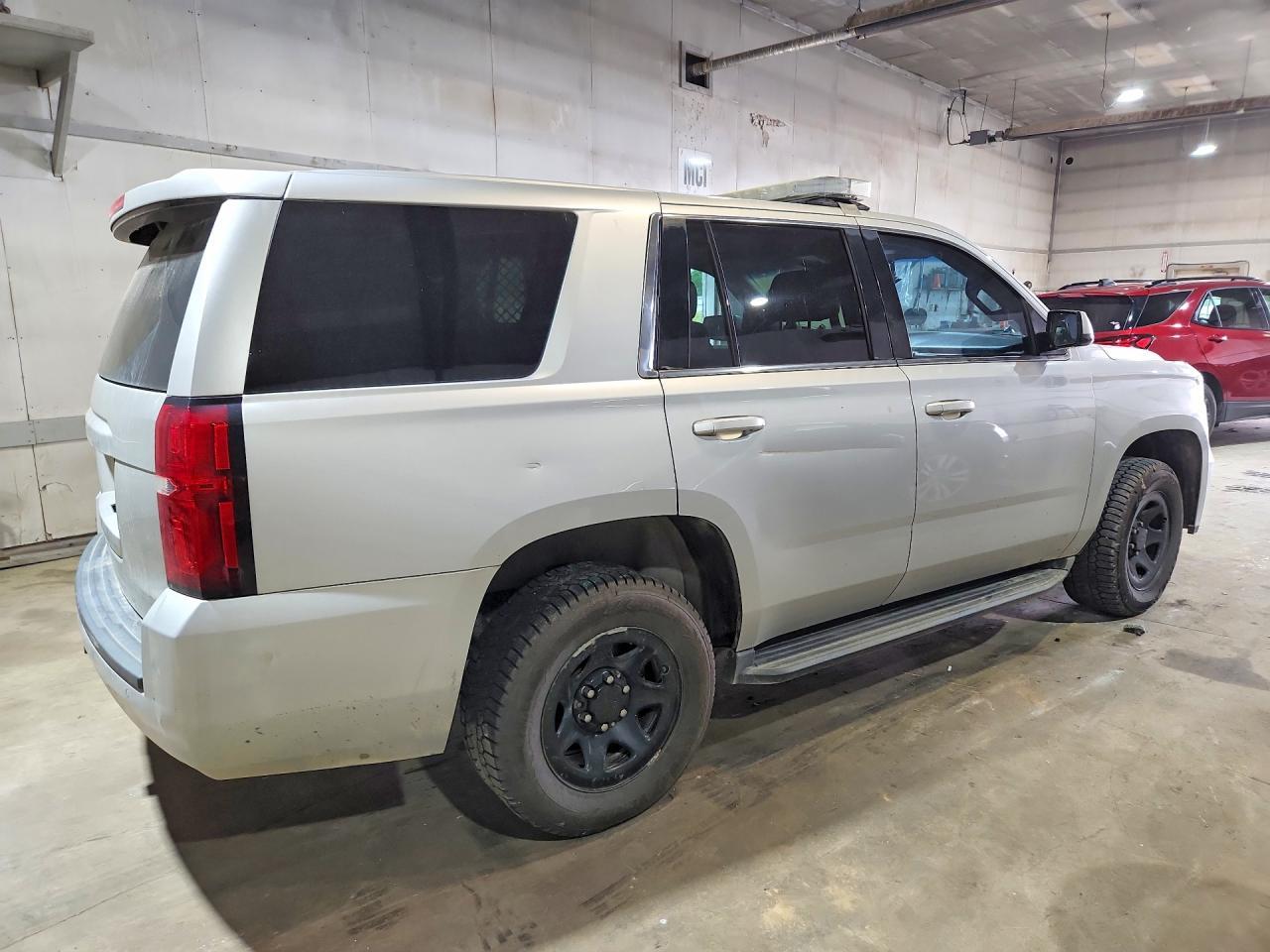 2015 Chevrolet Tahoe Police - Фото 3