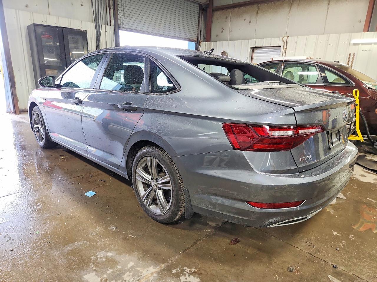 2021 Volkswagen Jetta S - Фото 2