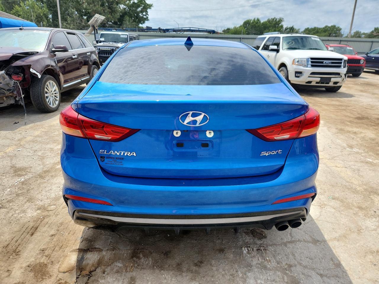 2017 Hyundai Elantra Sport - Image 6