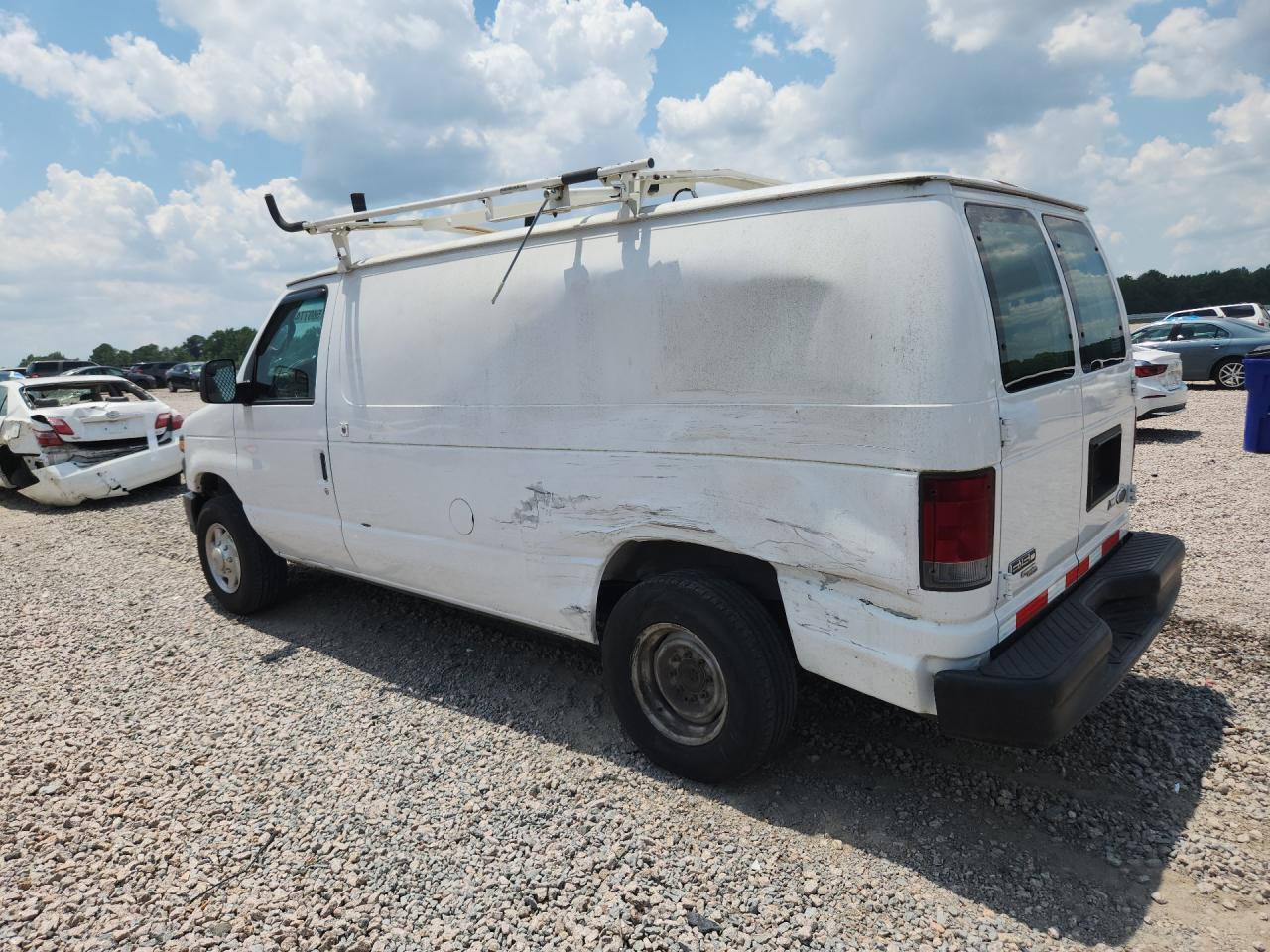 2011 Ford Econoline E150 Van - Image 2