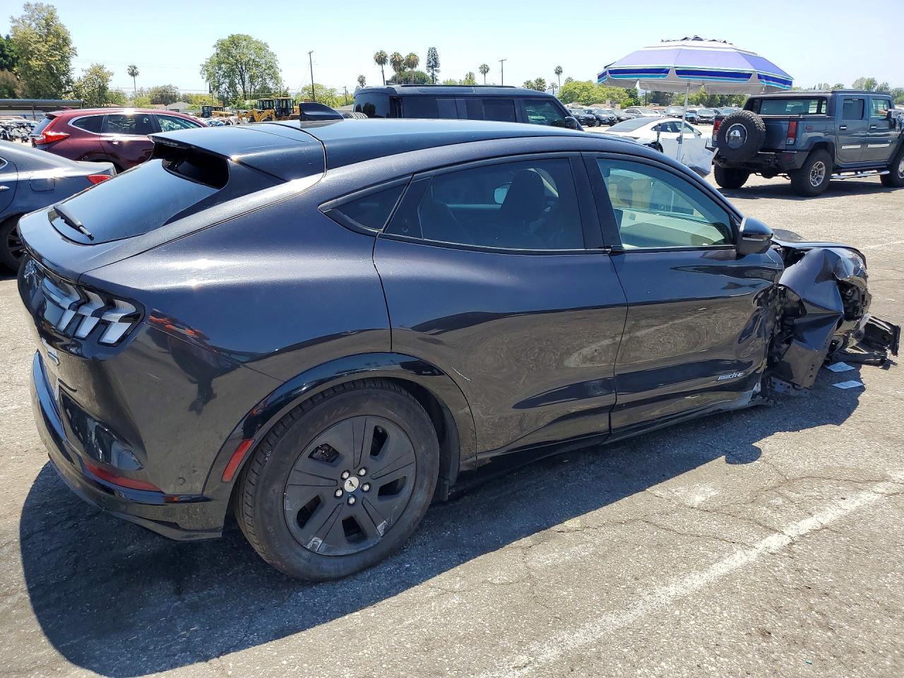 2021 Ford Mustang Mach-E California Route 1 - Фото 3