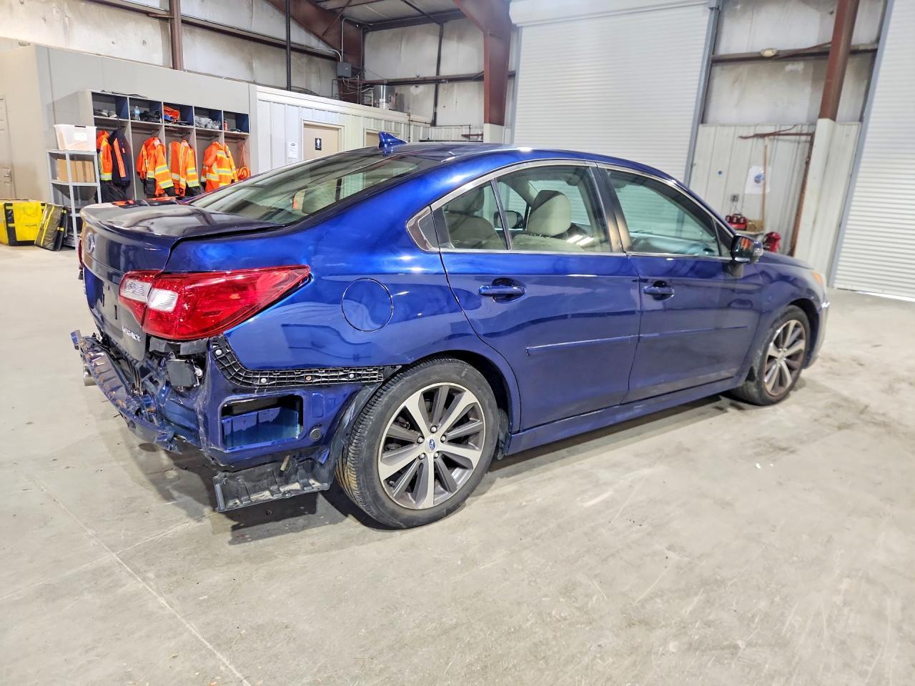 2017 Subaru Legacy 2.5I Limited - Фото 3