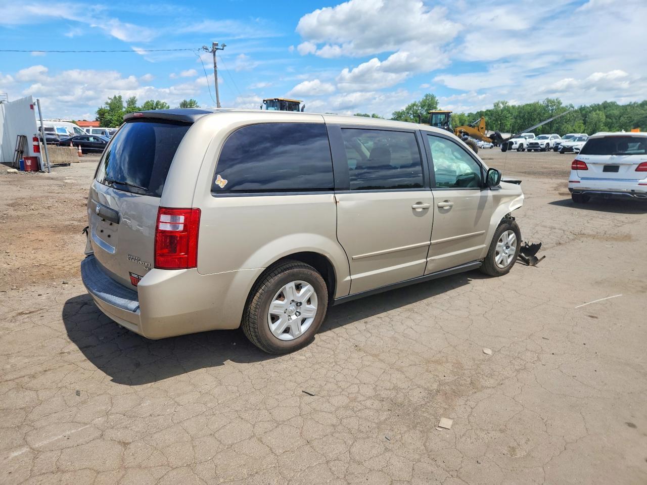 2009 Dodge Grand Caravan Se - Image 3