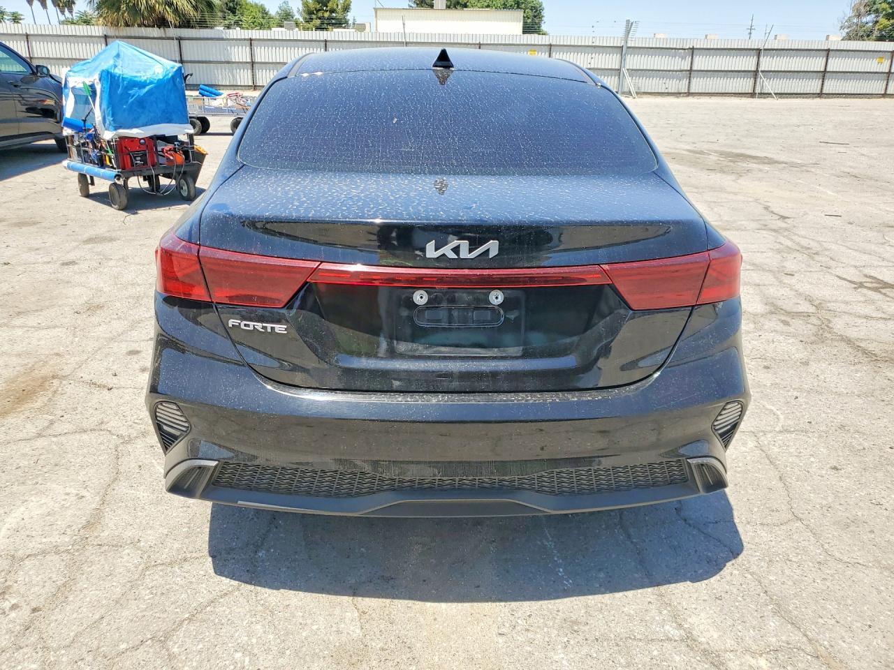 2024 Kia Forte Lxs - Image 6