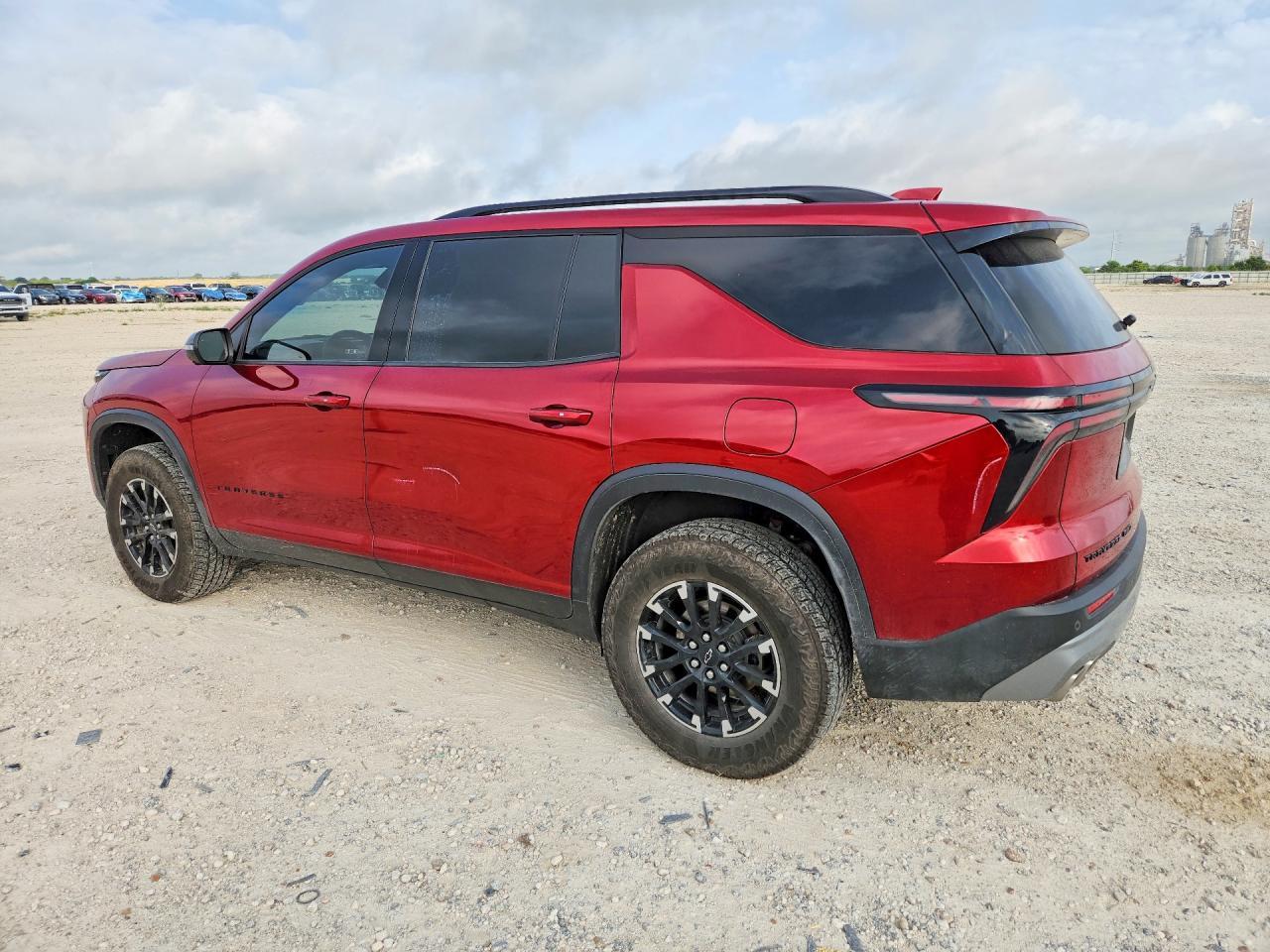 2024 Chevrolet Traverse Lt Z71 - Фото 2