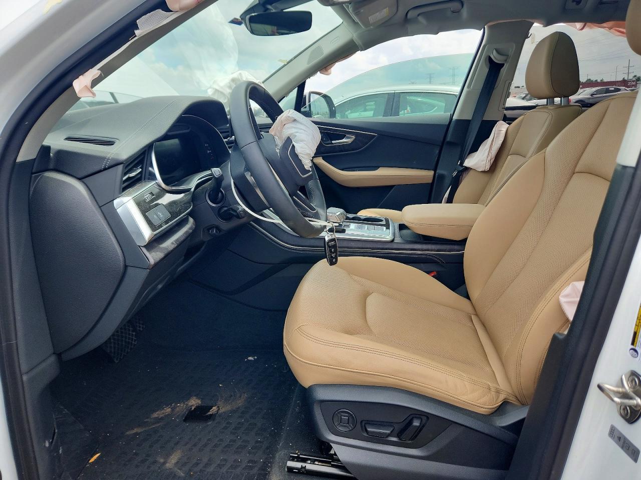 2025 Audi Q7 Premium Plus - Фото 7
