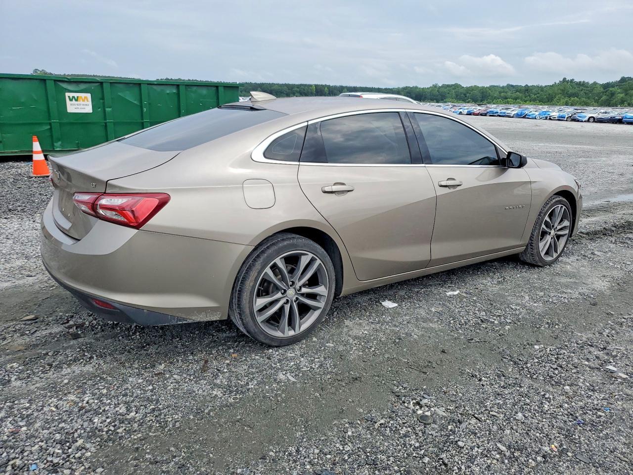 2022 Chevrolet Malibu Lt - Фото 3