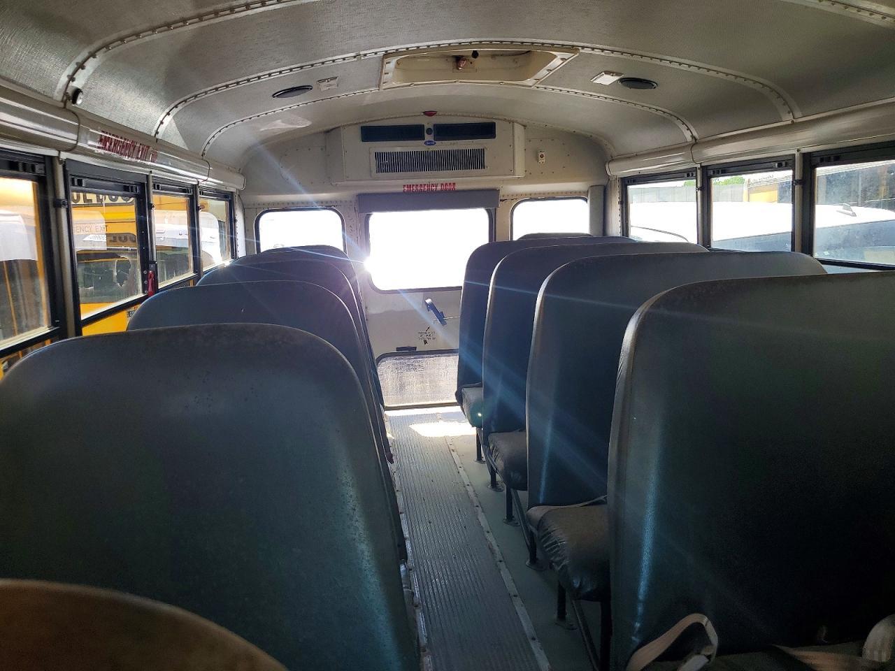 2006 GMC Savana Cut - School Bus - Image 6