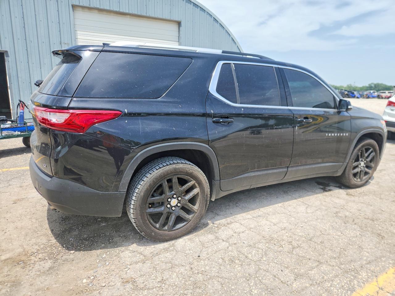 2018 Chevrolet Traverse Lt - Image 3