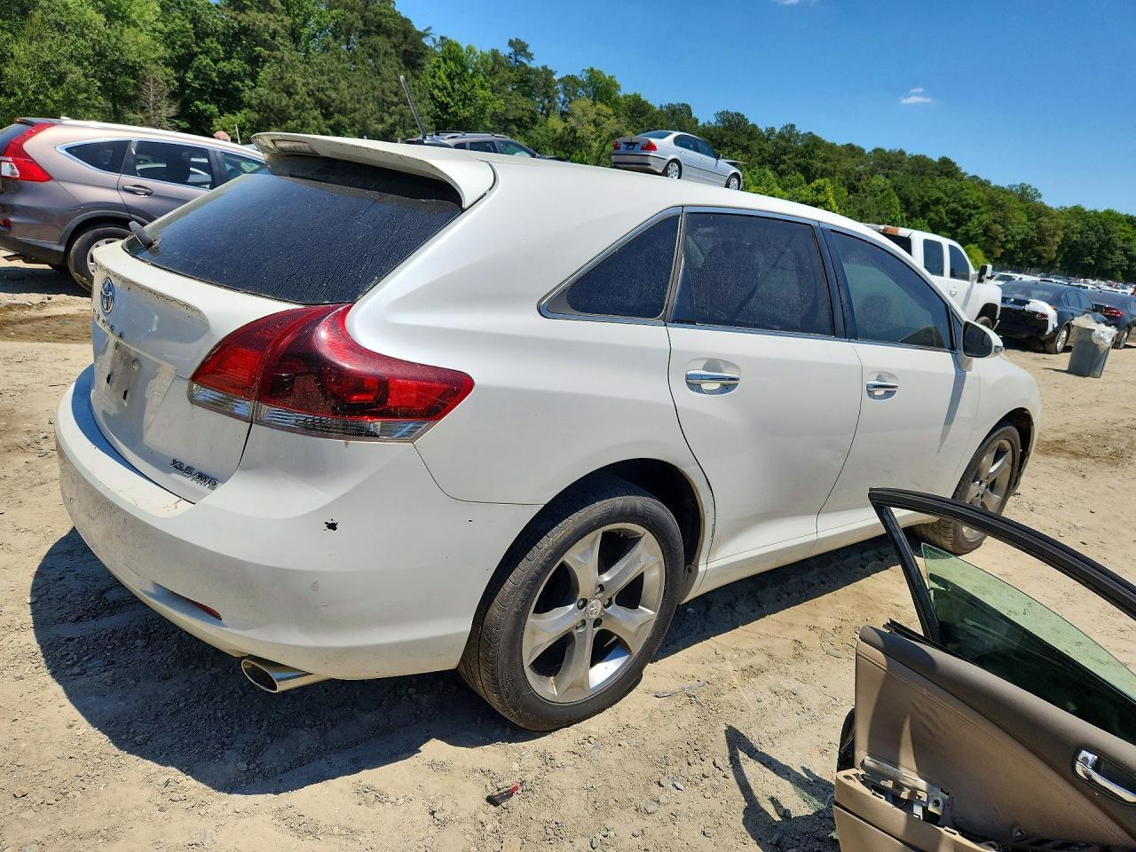 2013 Toyota Venza Xle - Image 3