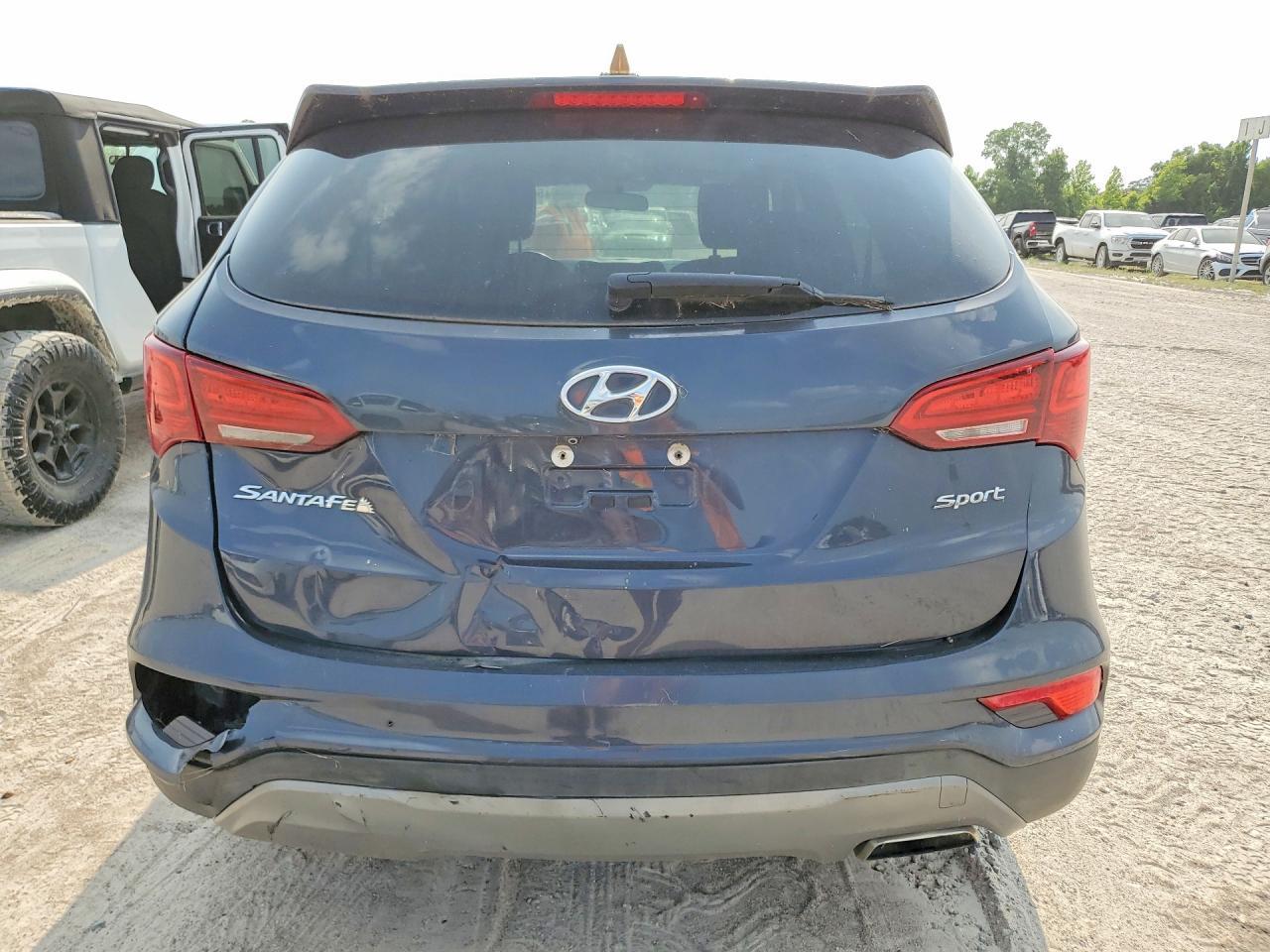 2017 Hyundai Santa Fe Sport 2.4L - Фото 6