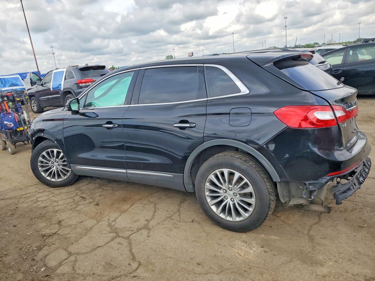 2017 Lincoln Mkx Reserve - Фото 2