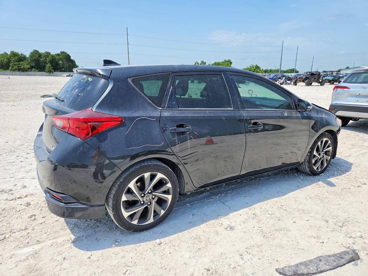 2017 Toyota Corolla Im Base - Image 3