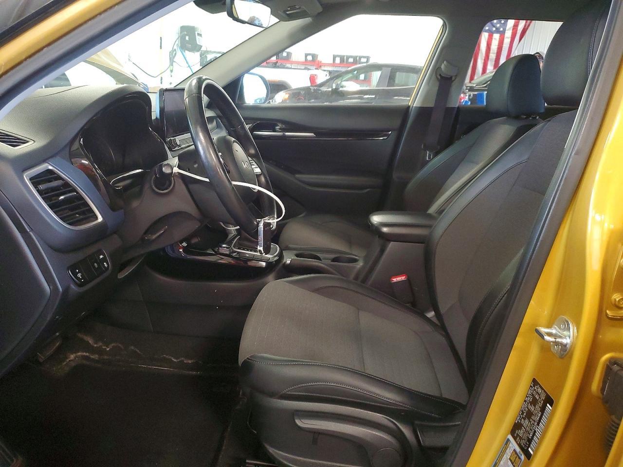 2022 Kia Seltos S - Фото 7