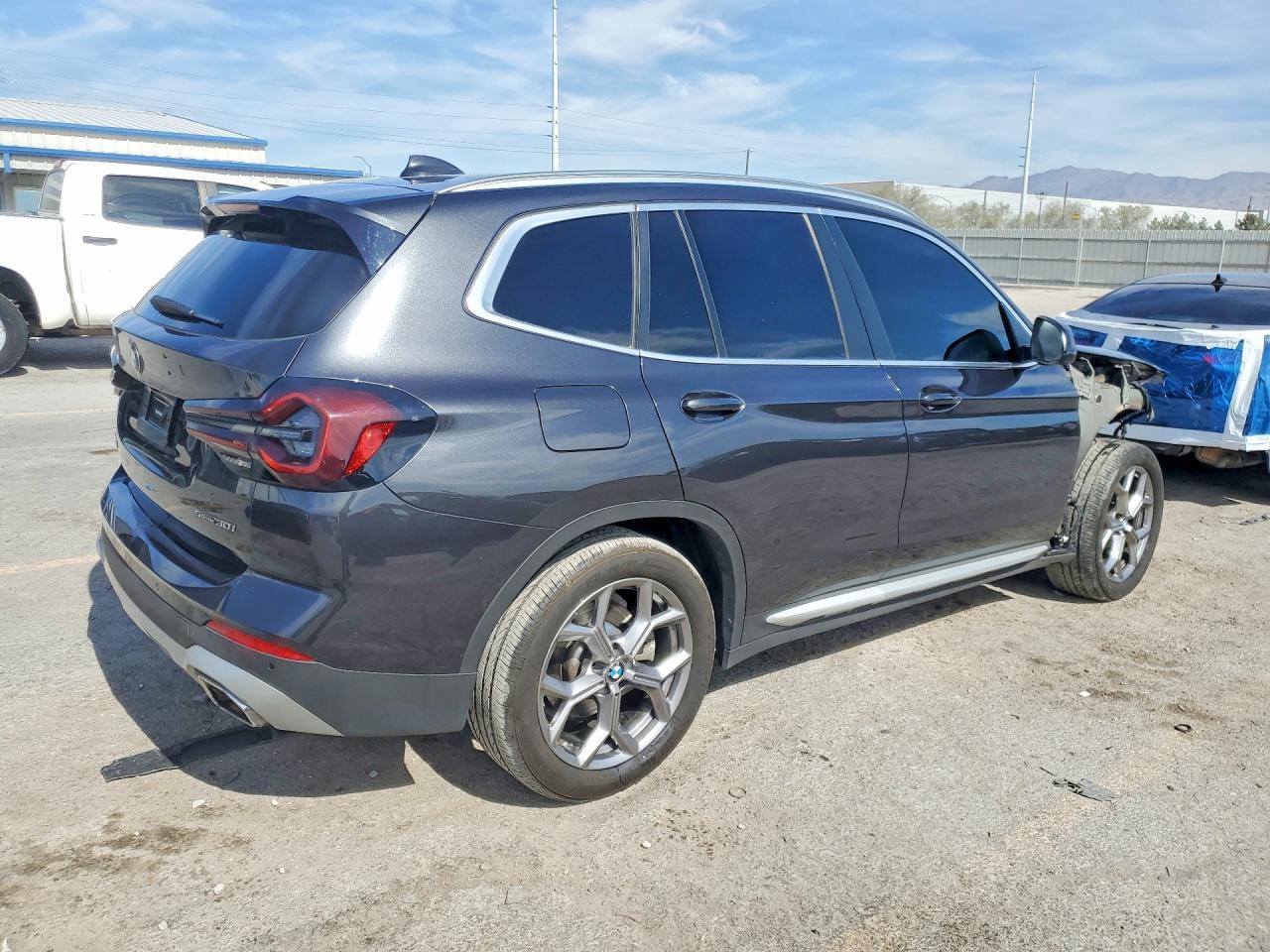 2023 BMW X3 Sdrive30I - Image 3