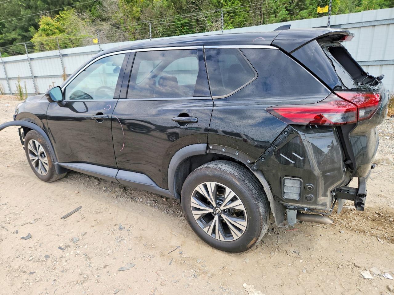 2021 Nissan Rogue Sv - Фото 2
