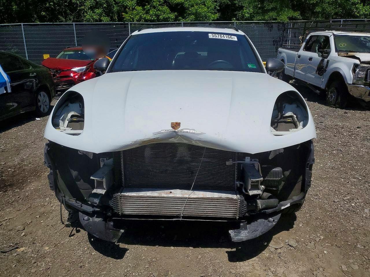 2024 Porsche Macan Base - Image 5