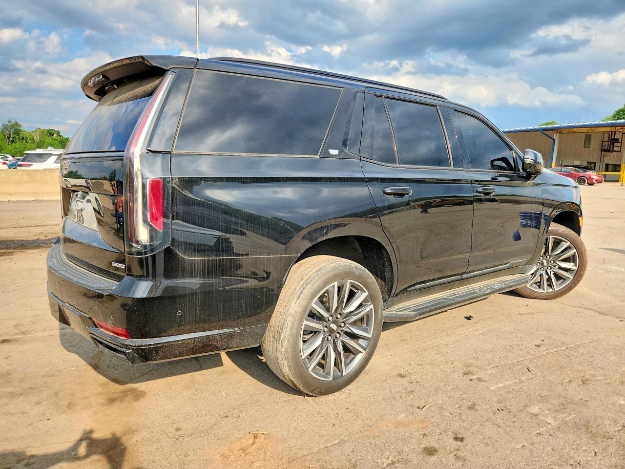 2023 Cadillac Escalade Sport - Image 3