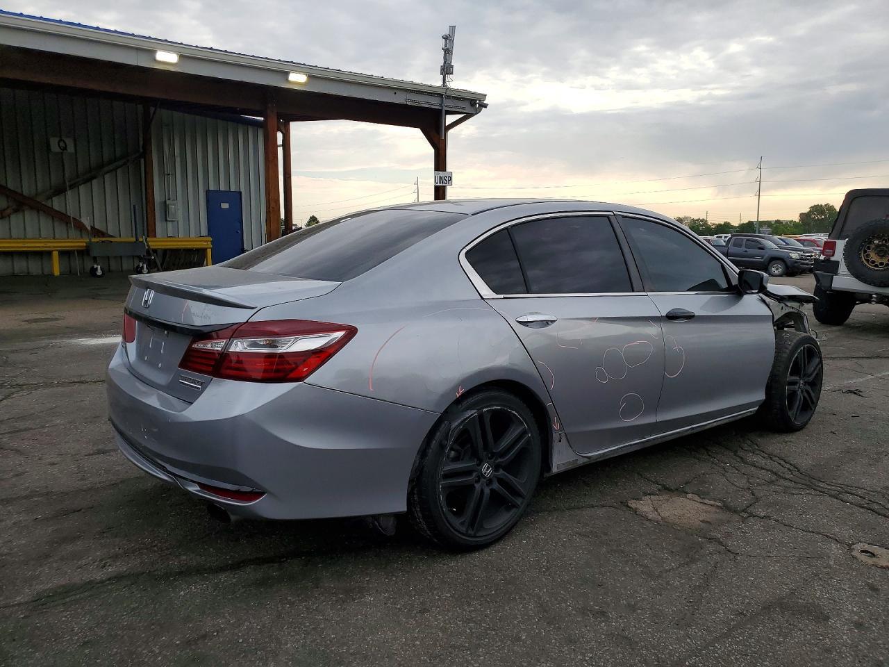 2017 Honda Accord Sport Special Edition - Image 3